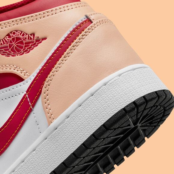 NEW Nike Air Jordan 1 Mid GS Beige White Red 554725 201 - SIZE 5Y = 6.5 WOMENS main image 10